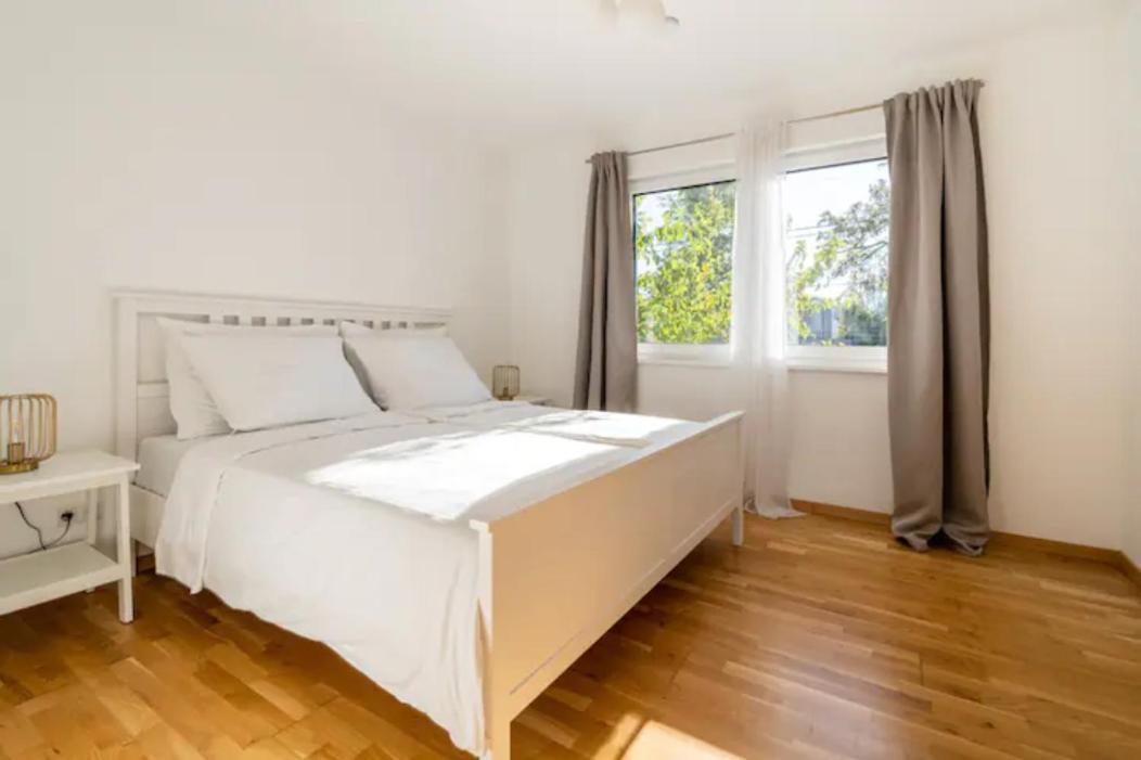 Near Lake Fully Furnished Beautiful Apartment Вена Экстерьер фото